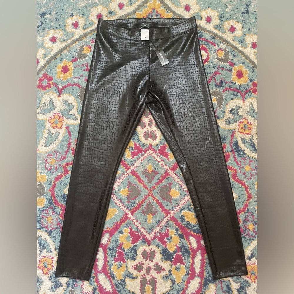 NWT Express Black Croc Faux Leather Leggings